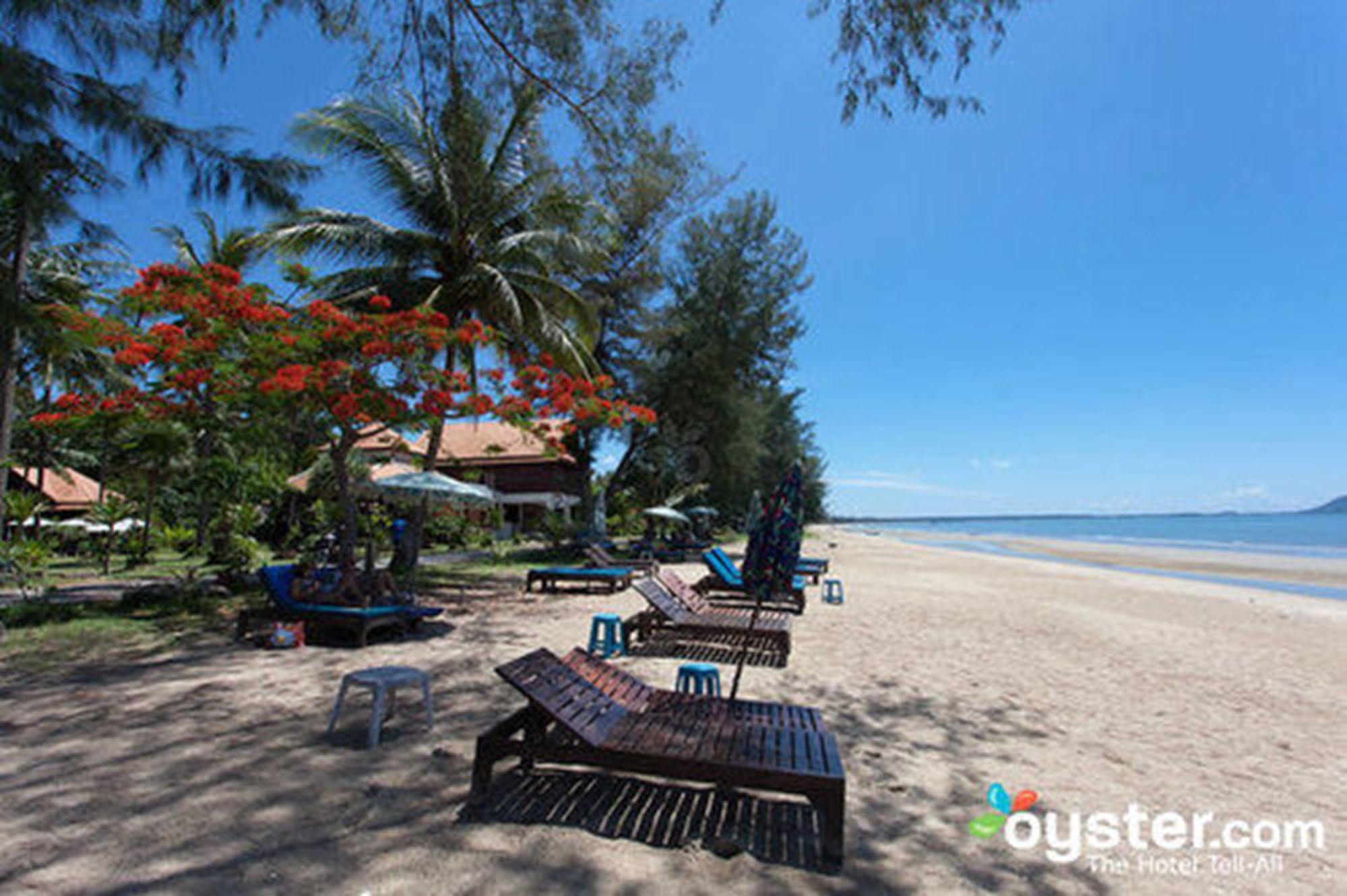 Coral Hotel Bangsaphan Bang Saphan Εξωτερικό φωτογραφία