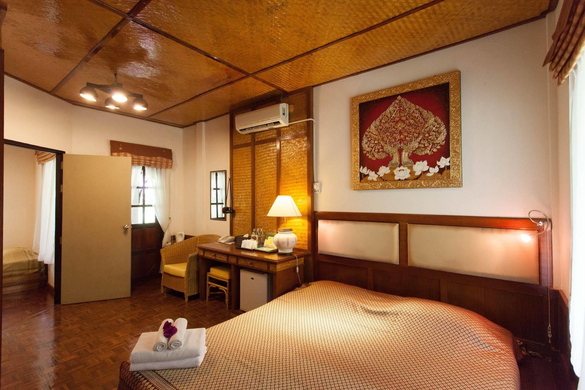 Coral Hotel Bangsaphan Bang Saphan Εξωτερικό φωτογραφία